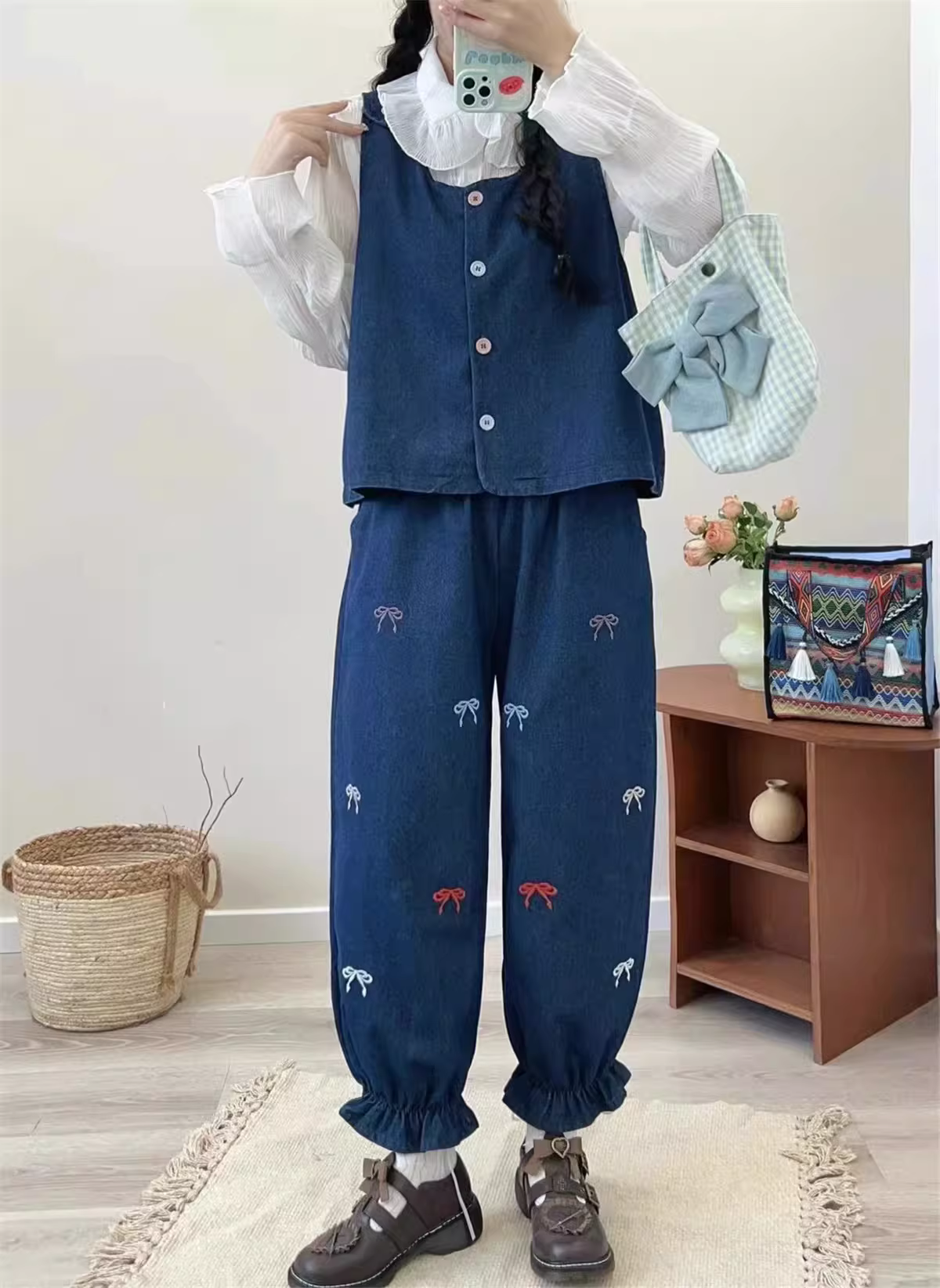 Quần đèn lồng thêu nơ mùa thu mới Dream Box 2024, cạp chun, dáng ôm, xếp ly, chất liệu denim dành cho nữ