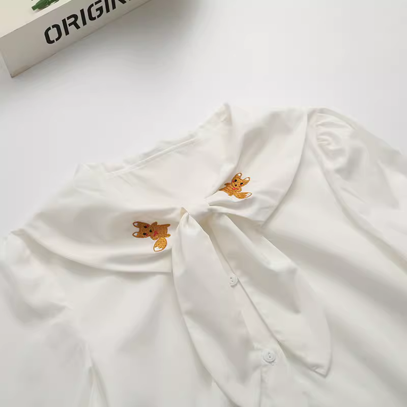 Áo sơ mi cotton thêu hình cáo nhỏ mùa thu mới Dream Box 2022, cổ nơ tai thỏ, tay dài, dáng rộng, màu trắng