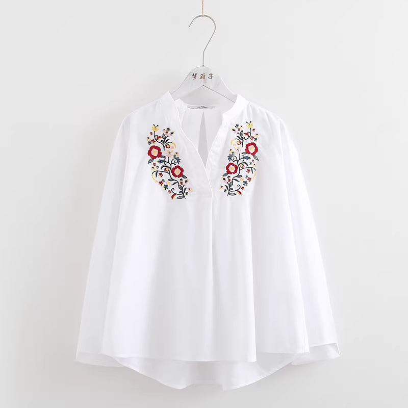 Áo sơ mi thêu hoa phong cách dân tộc Xuân 2024 Dream Box, cổ đứng, kiểu dáng rộng rãi, chất liệu cotton trắng đa năng