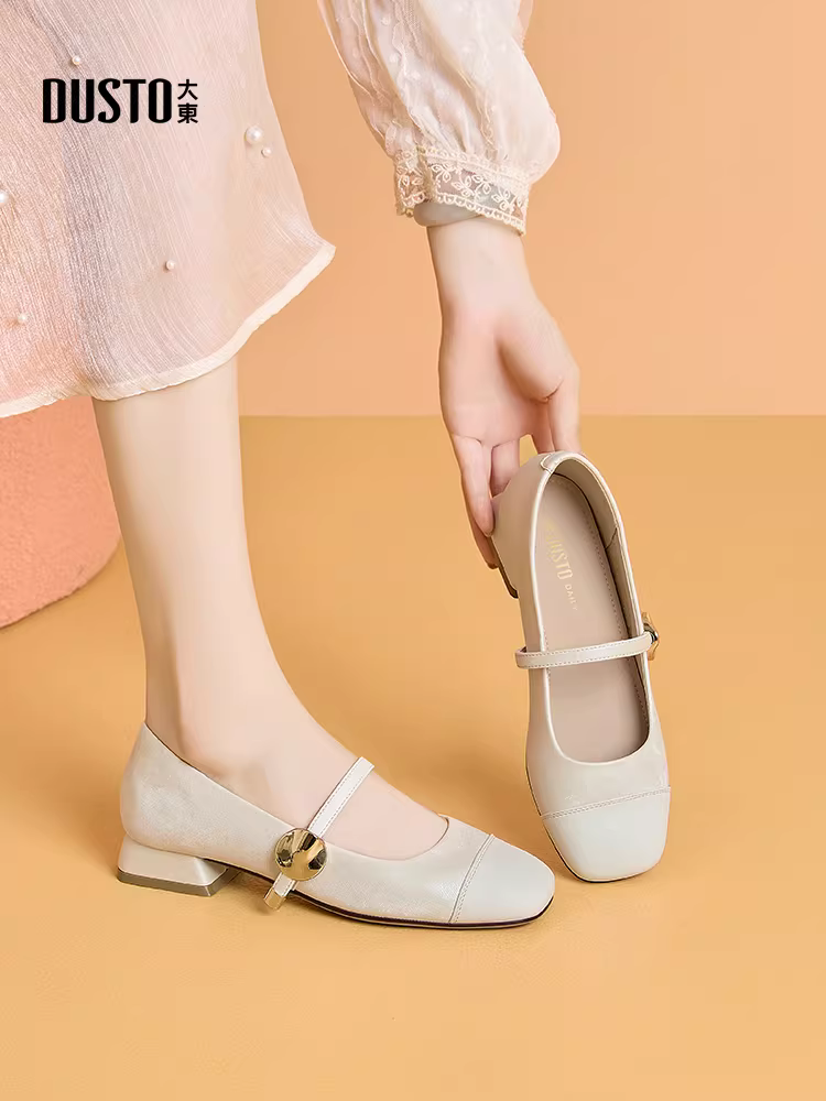 Giày Mary Jane Pháp Dadong dành cho nữ 2025, mẫu mới mùa thu, giày thấp gót phối chân váy, giày nữ mũi vuông, màu be nhạt, giày đơn giản.