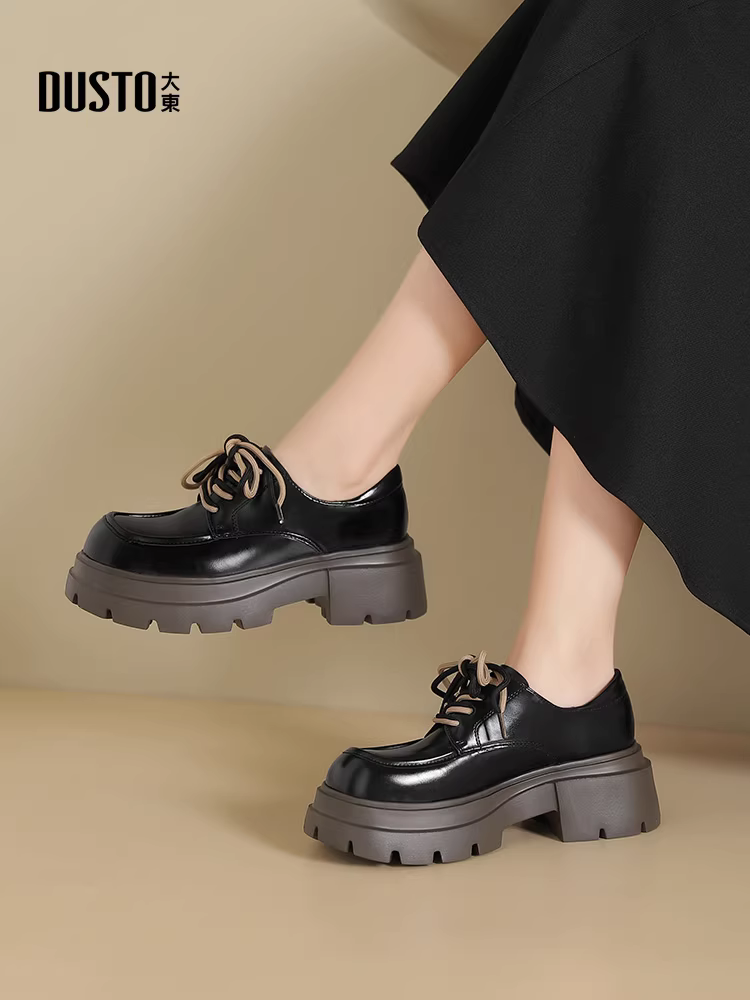 Giày lười nữ đế dày, giày nữ buộc dây mới mùa thu đông 2025, giày da tăng chiều cao kiểu Anh màu đen.