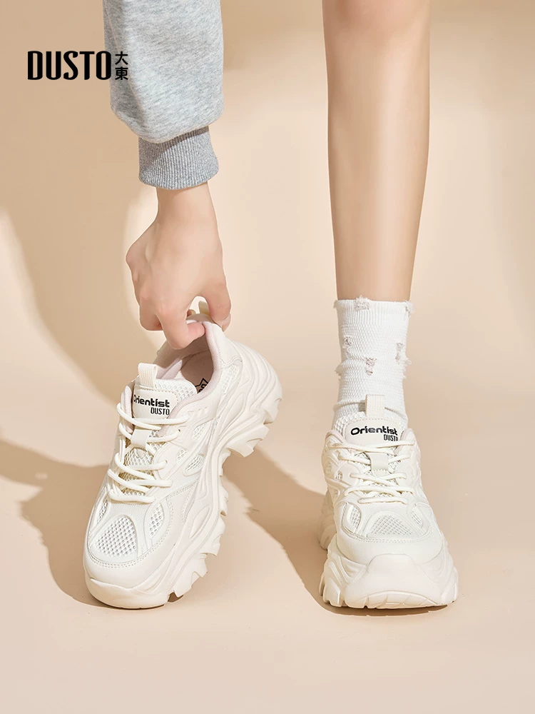 Giày thể thao đế dày cho nữ, mẫu mới thu đông 2025, giày tăng chiều cao đế dày, giày thể thao đế mềm mũi tròn dành cho nữ.