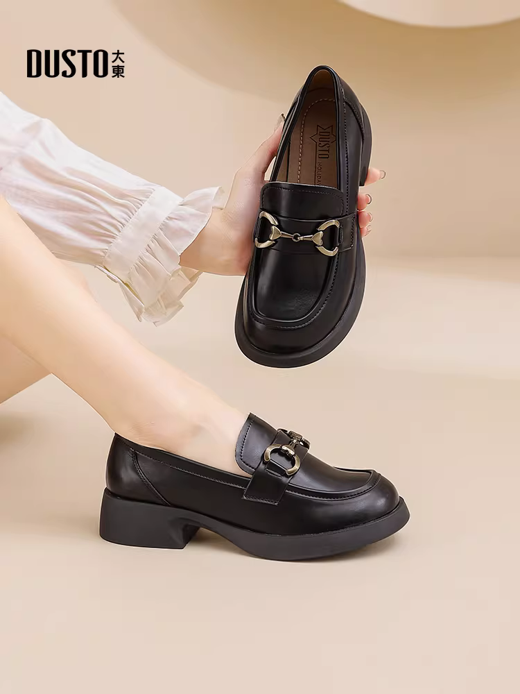 Giày da nữ mũi tròn 2025 mẫu mới thu đông màu đen đế dày kiểu lười dễ đi đa năng đi làm