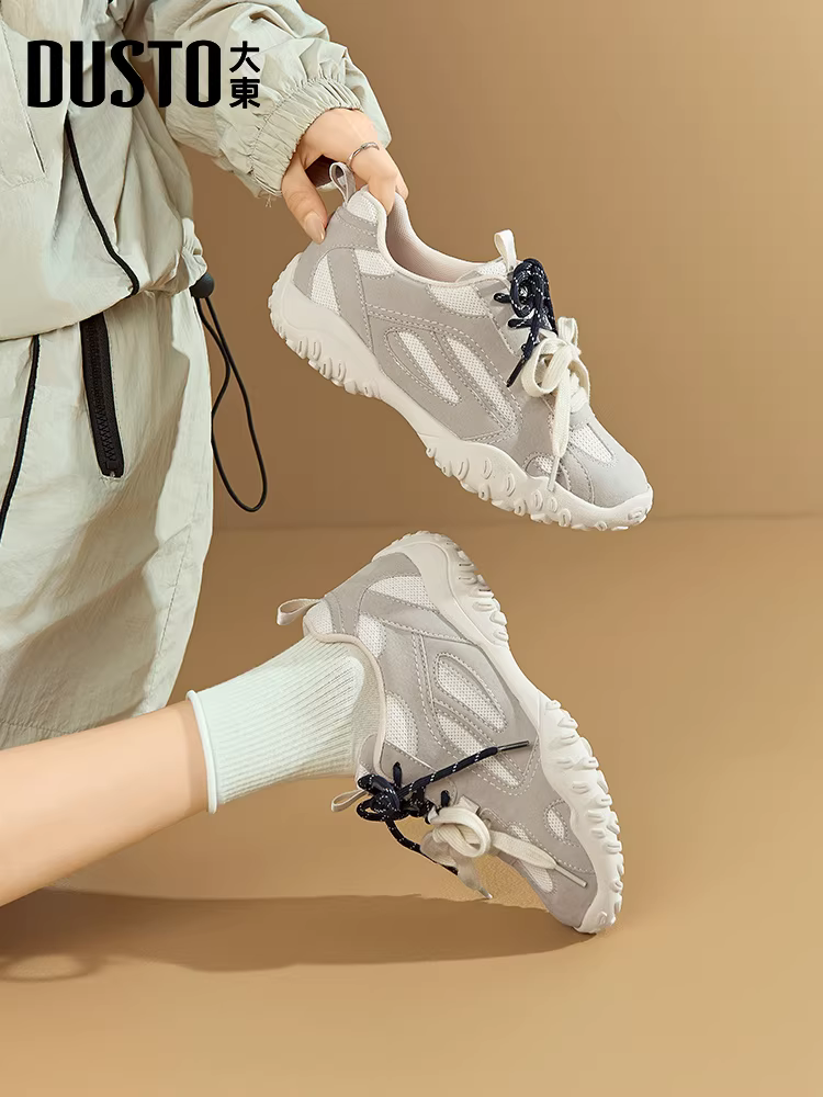 Giày nữ Dadong Dexun 2025 mẫu mới thu đông màu bạc kiểu ballet giày thể thao giày thường đế dày giày bố