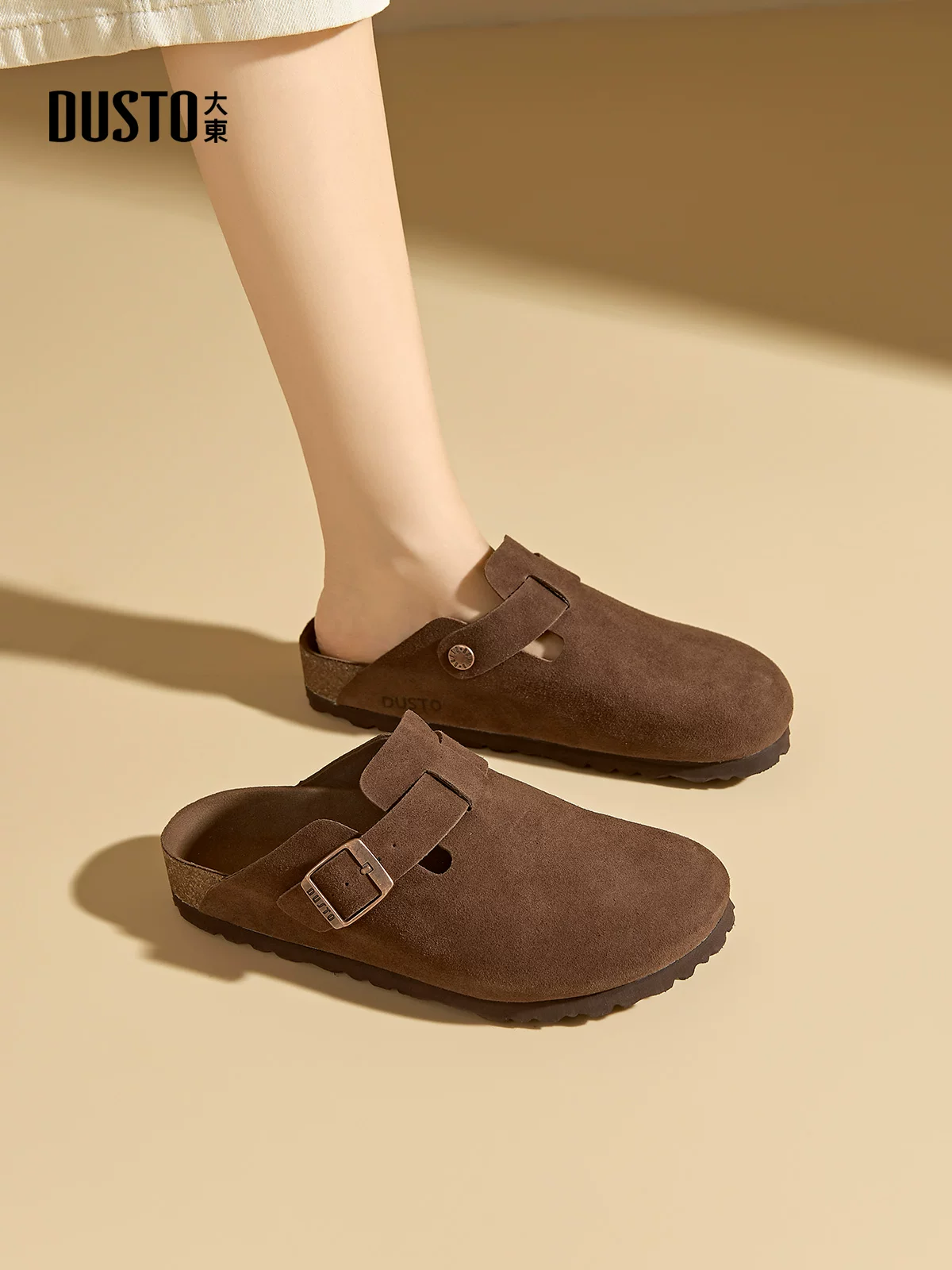 Giày dép nữ kiểu Birkenstock Dadong, kiểu nửa dép, mùa thu, đi ngoài trời, mẫu mới thu đông 2025, kiểu lười, đế dày, đế mềm, mũi kín.