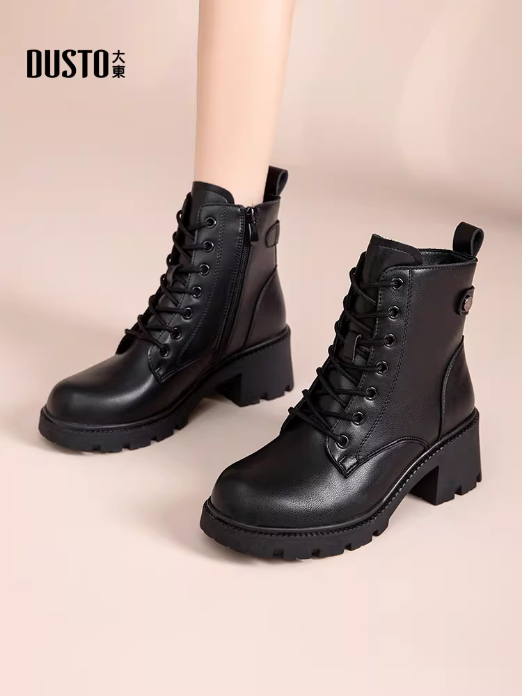 Giày bốt cổ ngắn đế dày Dadong dành cho nữ, mẫu mới thu đông 2025, lót lông giữ ấm, phong cách Anh, kiểu dáng nhỏ nhắn, đế dày, kiểu Martin.