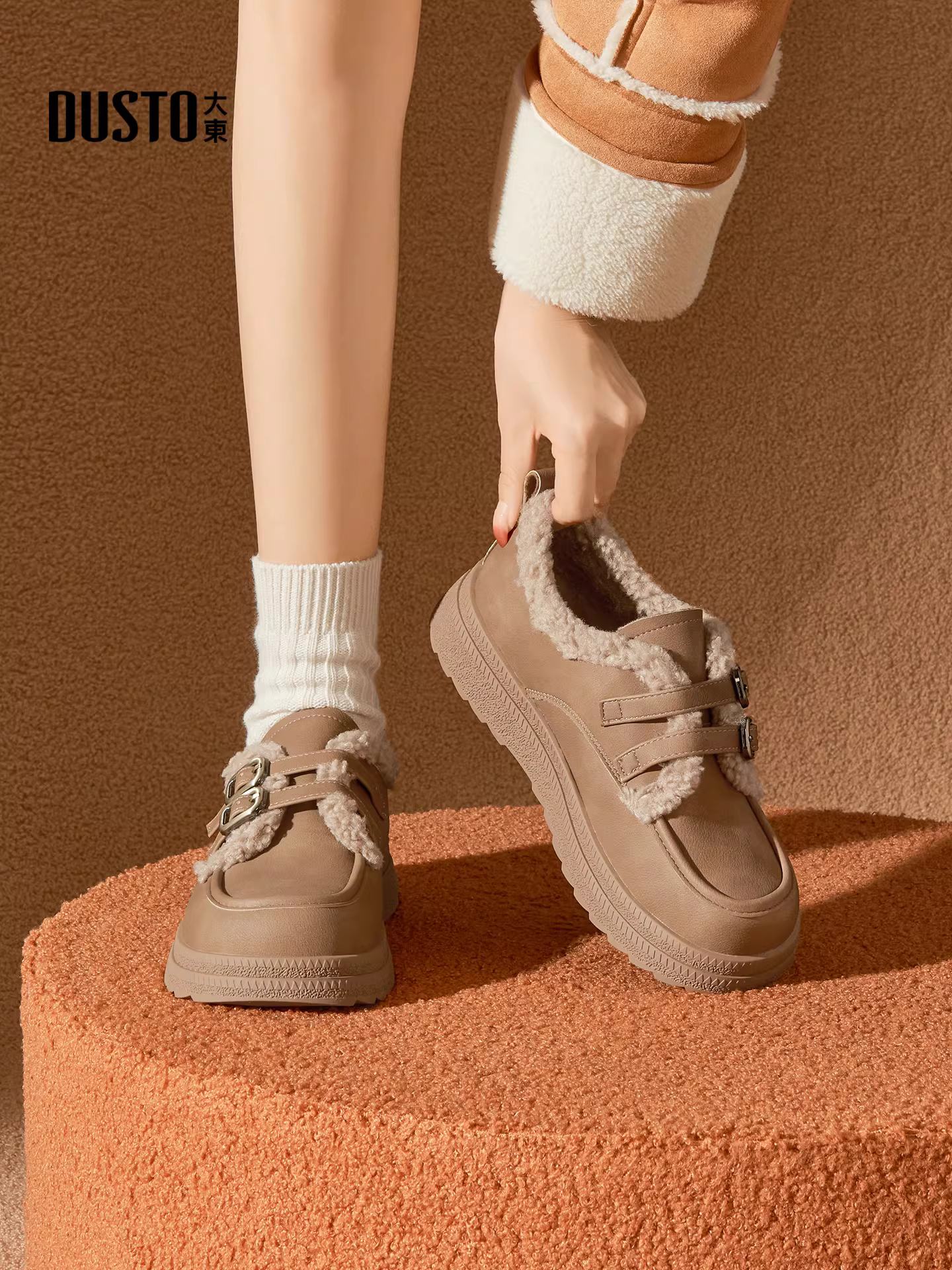 Giày bông mùa đông nữ 2025 kiểu mới đế dày lót lông màu nâu giày lười lông mềm giày tuyết Birkenstock giày nữ