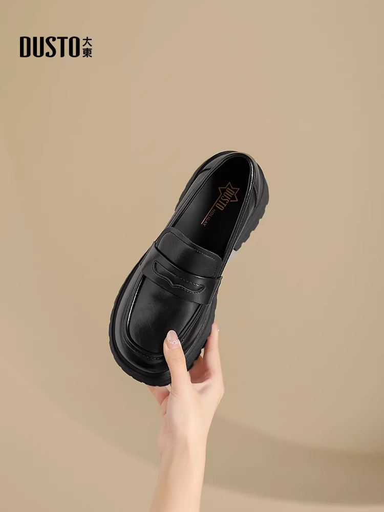Giày lười kiểu Anh Dadong dành cho nữ, giày đen mới mùa thu đông 2025, giày đơn đế dày gót cao, giày da nhỏ kiểu lười.
