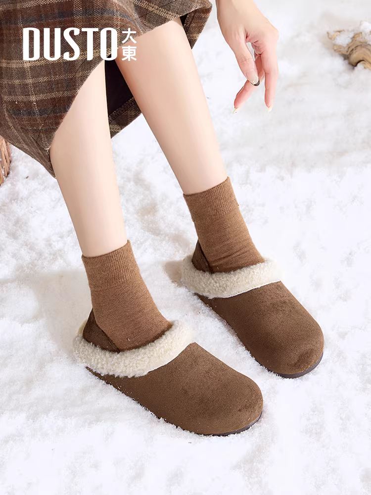 Giày dép lông mềm Dadong kiểu Birkenstock dành cho nữ, mẫu mới mùa đông 2025, bán chạy, kiểu lười, giữ ấm bằng cotton, lông phủ kín toàn bộ.