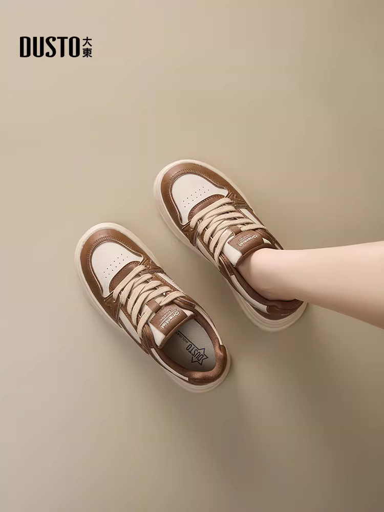 Giày thể thao nữ đế dày màu trắng phối cùng chân váy, giày mùa thu đông 2025 mới, giày thể thao thường ngày, giày lười.