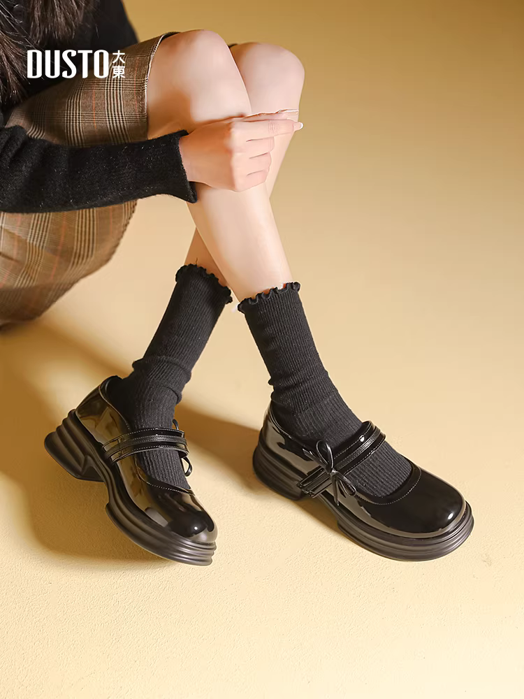 Giày Mary Jane da đen Dadong kiểu Pháp dành cho nữ, mẫu mới thu đông 2025, giày nữ đế dày, gót vuông, mũi tròn, kiểu lười.