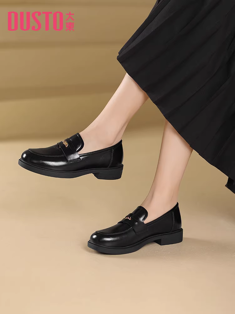 Giày lười da đen Dadong dành cho nữ, kiểu mới mùa thu 2025, giày da bóng đế dày kiểu Anh, giày da nhỏ đế dày.