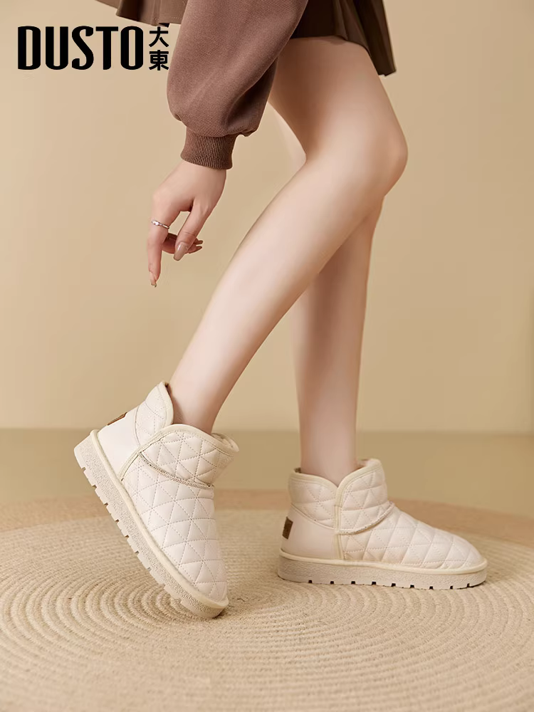 Giày bốt tuyết trắng Dadong dành cho nữ, mùa đông 2025, kiểu mới đế dày lót lông cừu, giày ngắn giữ ấm chống trơn trượt, giày bông Đông Bắc.