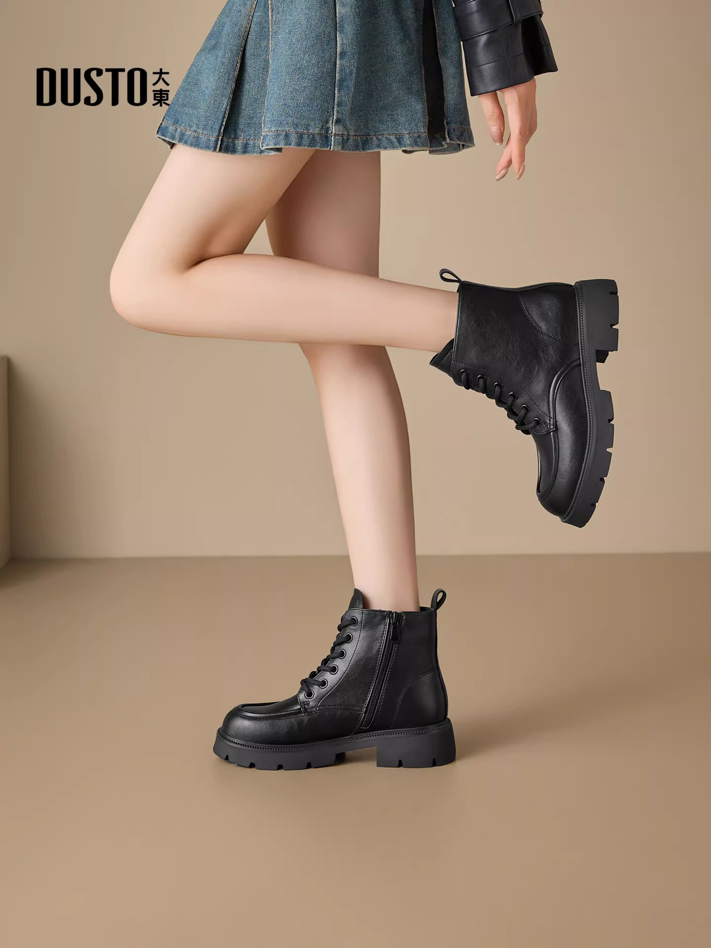 Giày bốt Martin đế dày lót lông cừu Dadong dành cho nữ, giày nữ mùa đông mới 2025, giày bốt cổ ngắn buộc dây kiểu Anh gót dày màu đen.