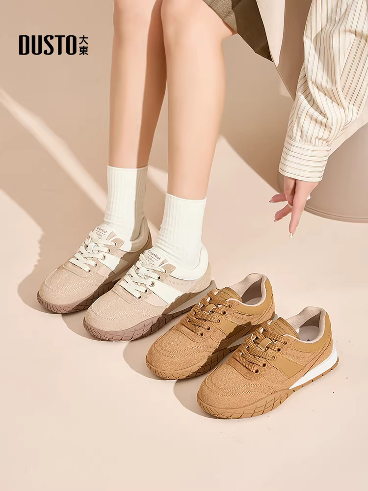Giày Dadong đế dày kiểu Forrest Gump dành cho nữ, mẫu mới thu đông 2025, kiểu buộc dây, mũi tròn, đế bằng, giày thể thao nhẹ nhàng, phong cách thường ngày.