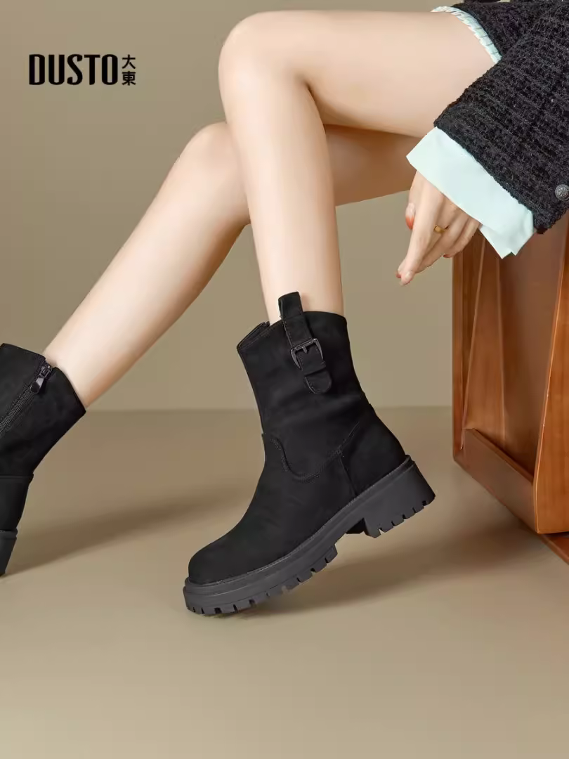 Giày bốt Martin đế dày Dadong dành cho nữ, mẫu thu đông 2025 mới, giày bốt rất sành điệu, bốt ngắn da lộn, bốt thon gọn.