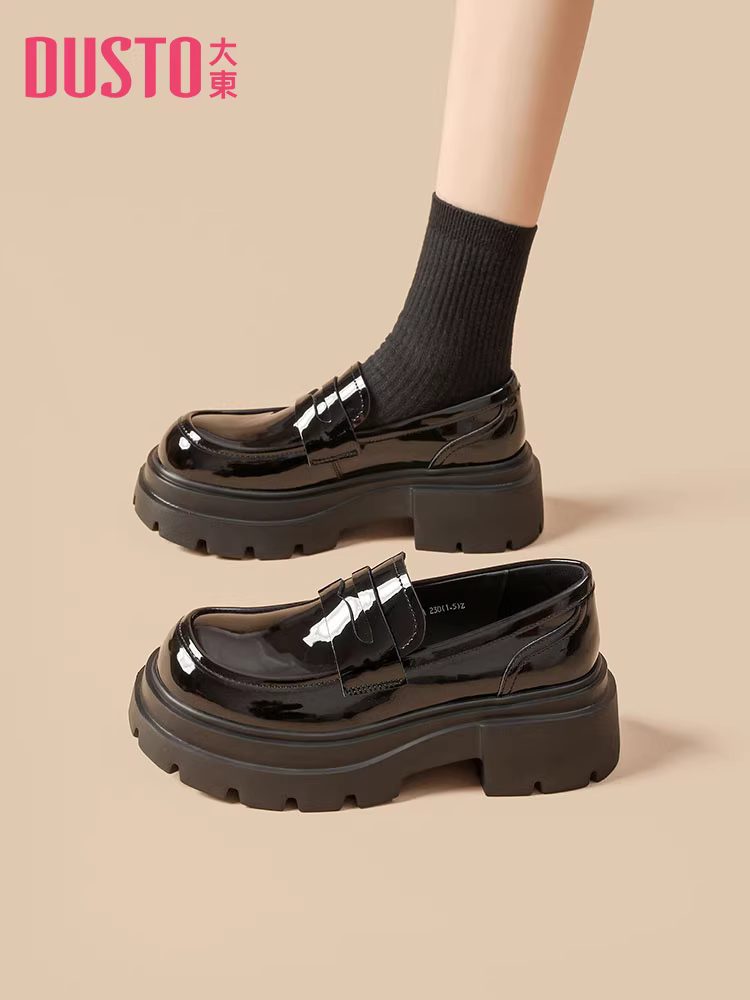 Giày lười nữ đế dày 2025 mẫu mới thu đông màu đen da bóng mũi tròn kiểu Anh tăng chiều cao giày da nhỏ gọn