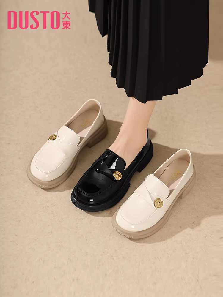 Giày lười da đen Dadong dành cho nữ 2025, kiểu mới thu đông, đế dày, chất liệu da bóng, phong cách Anh, đa năng, giày da nhỏ gọn