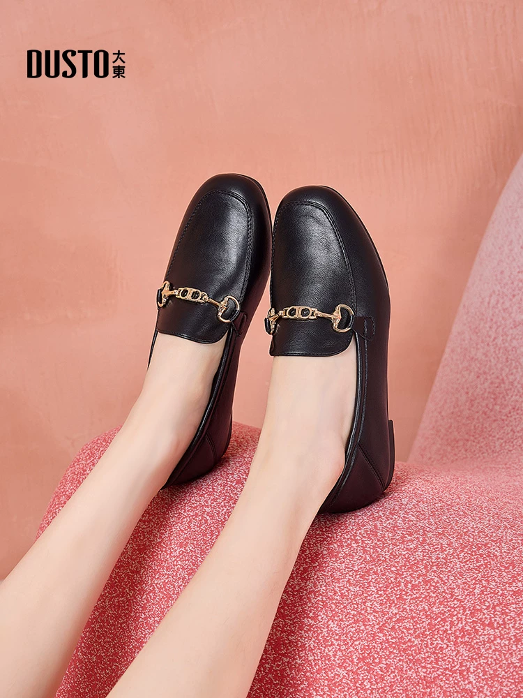 Giày lười kiểu Pháp Dadong dành cho nữ 2025, mẫu mới mùa thu, kiểu xỏ ngón, đế bằng, đế mềm, màu trắng, đi làm, giày da nhỏ gọn