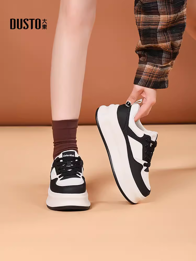 Giày thể thao đế xuồng nữ 2025, mẫu mới thu đông, giày thời trang đa năng, tăng chiều cao, màu trắng