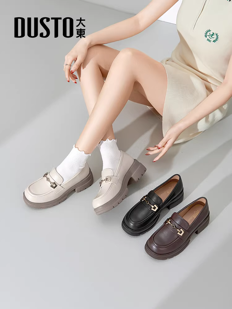 Giày da nữ đế dày tăng chiều cao kiểu Anh mùa thu đông 2025, đa năng, màu đen, kiểu lười, gót dày