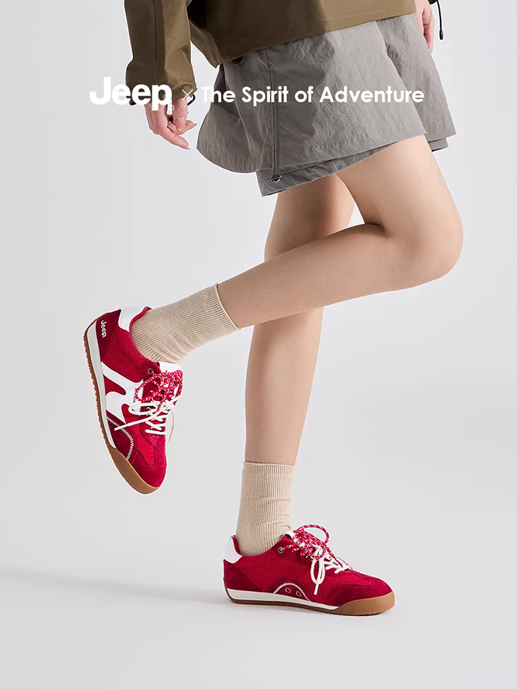 Giày tập nữ Jeep 2025 thu đông mới, đa năng, thể thao, thời trang, màu đỏ cổ điển, nhẹ, đế mềm