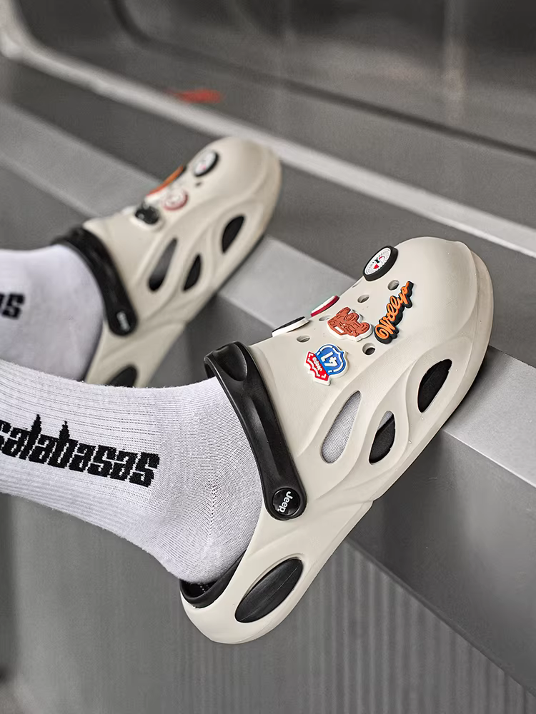 JEEP/Jeep dép đi trong nhà mùa hè mới dành cho nam, chống trơn trượt và chống mùi, dép đi bộ đường dài đế dày, guốc