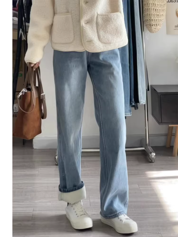 Quần jean ống đứng dày lót lông cừu dành cho nữ, kiểu mới thu đông 2025, size lớn, cạp cao, che hông, quần ống rộng tôn dáng.