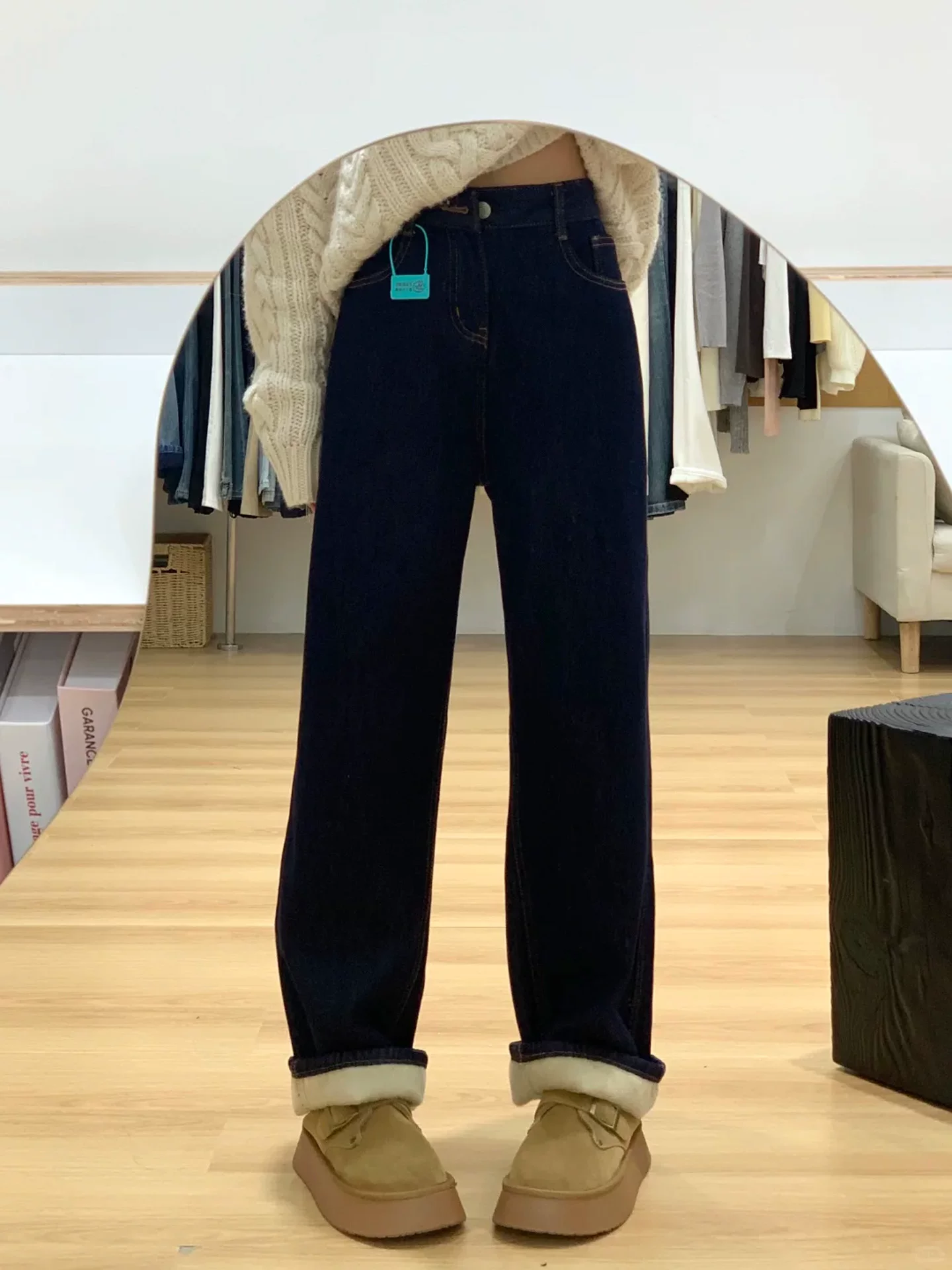 Quần jean ống thẳng dày lót lông cừu màu xanh đậm cổ điển dành cho nữ, mùa thu đông, cỡ lớn, lưng cao, dáng rộng, giảm béo, quần ống rộng.