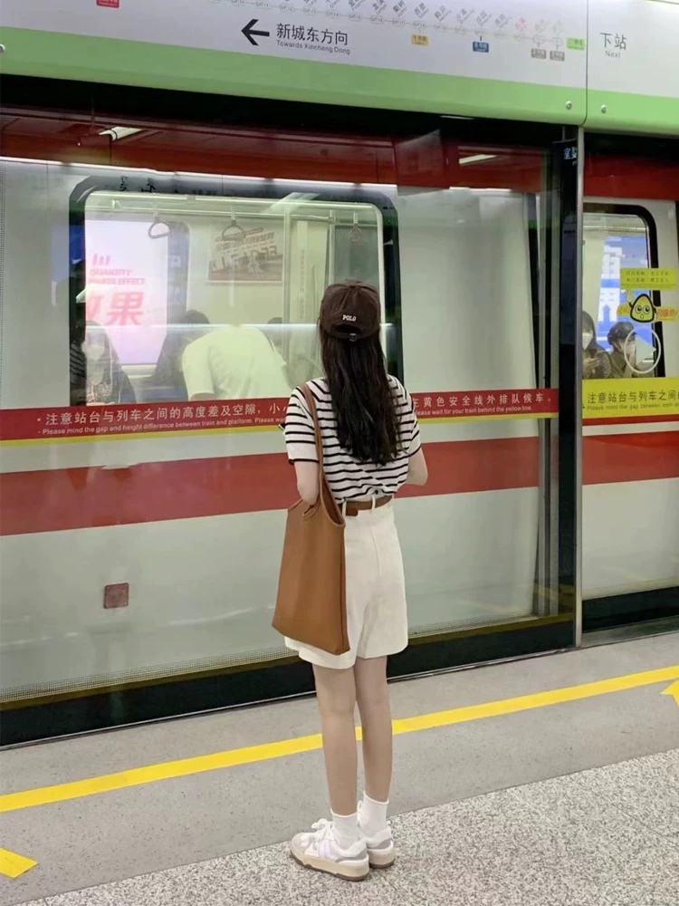 Quần short trắng thường ngày dành cho nữ, cỡ lớn mùa hè, lưng cao, dáng rộng, tôn dáng, quần thường ngày dành cho phụ nữ nhỏ nhắn, quần ống rộng dài ngang đùi.