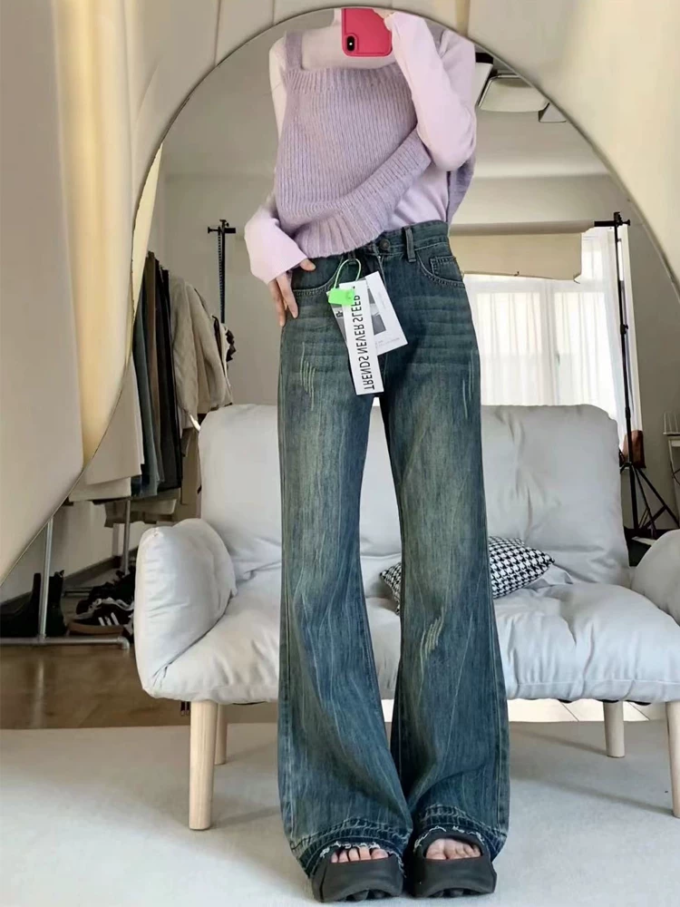 Quần jean ống rộng màu xanh cổ điển dành cho nữ, cỡ lớn, phong cách đầu xuân, lưng cao, dáng rộng, tôn dáng, không bó sát, kiểu quần bootcut.