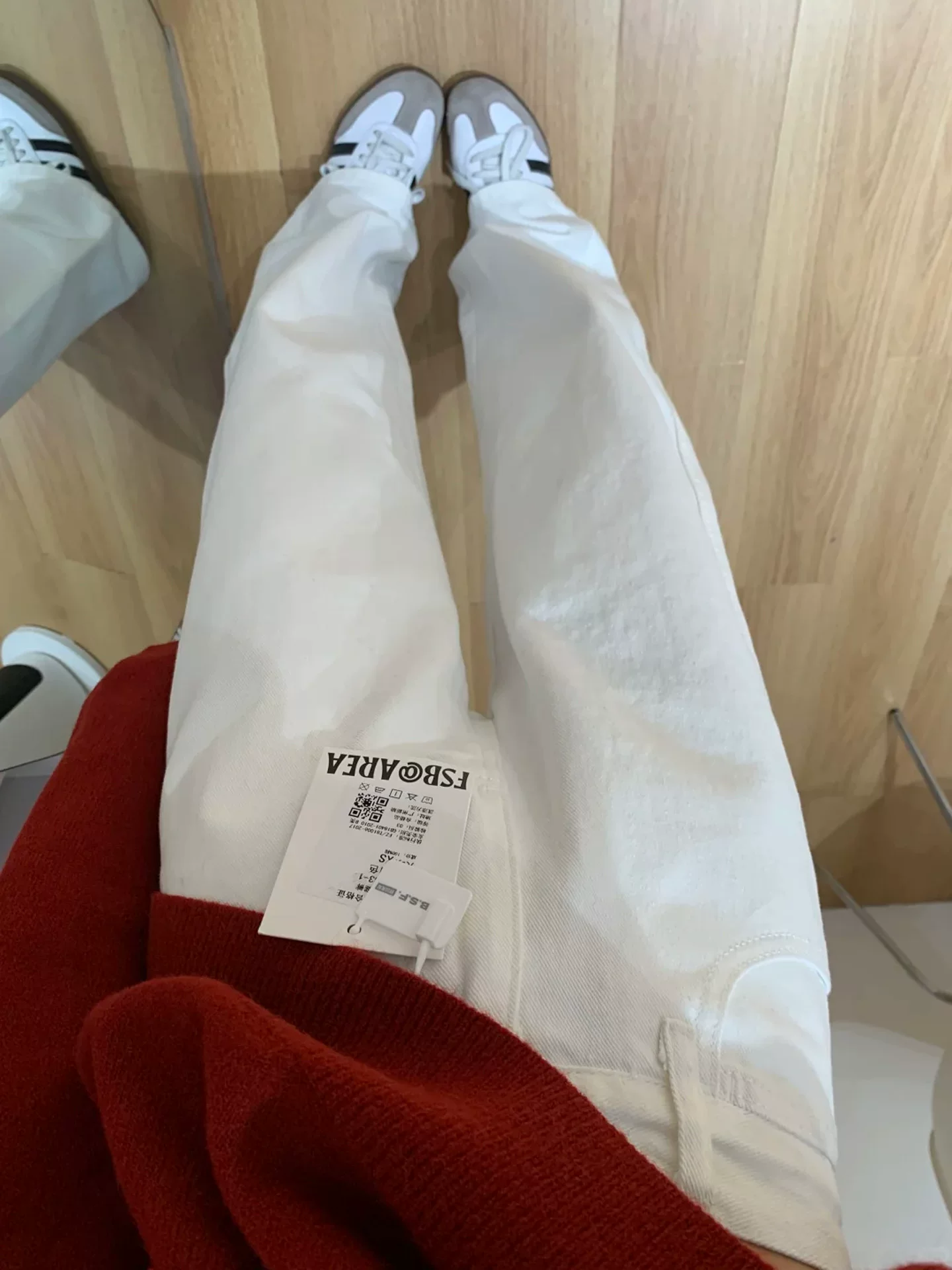 Quần jean trắng ống thẳng cho nữ, mùa thu, cỡ lớn, lưng cao, dáng rộng, mềm mại, tôn dáng, dáng quả lê, quần ống rộng