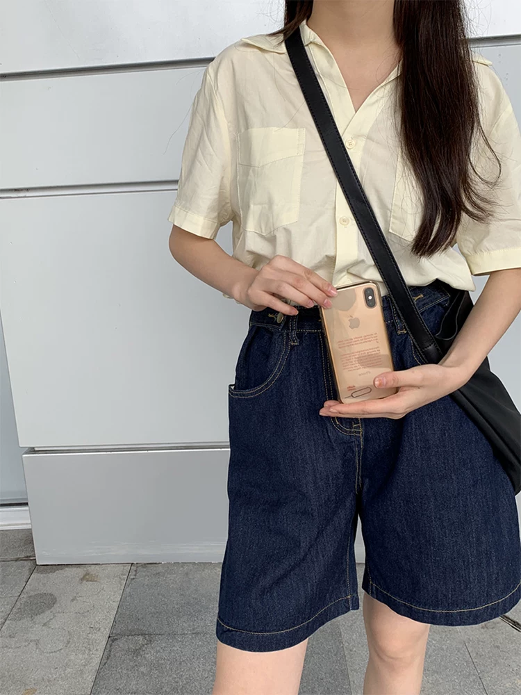 Quần short denim cỡ lớn mùa hè kiểu Hồng Kông dành cho nữ, cạp cao, dáng rộng, thon gọn, đa năng, ống rộng, ống thẳng, dài đến đầu gối.