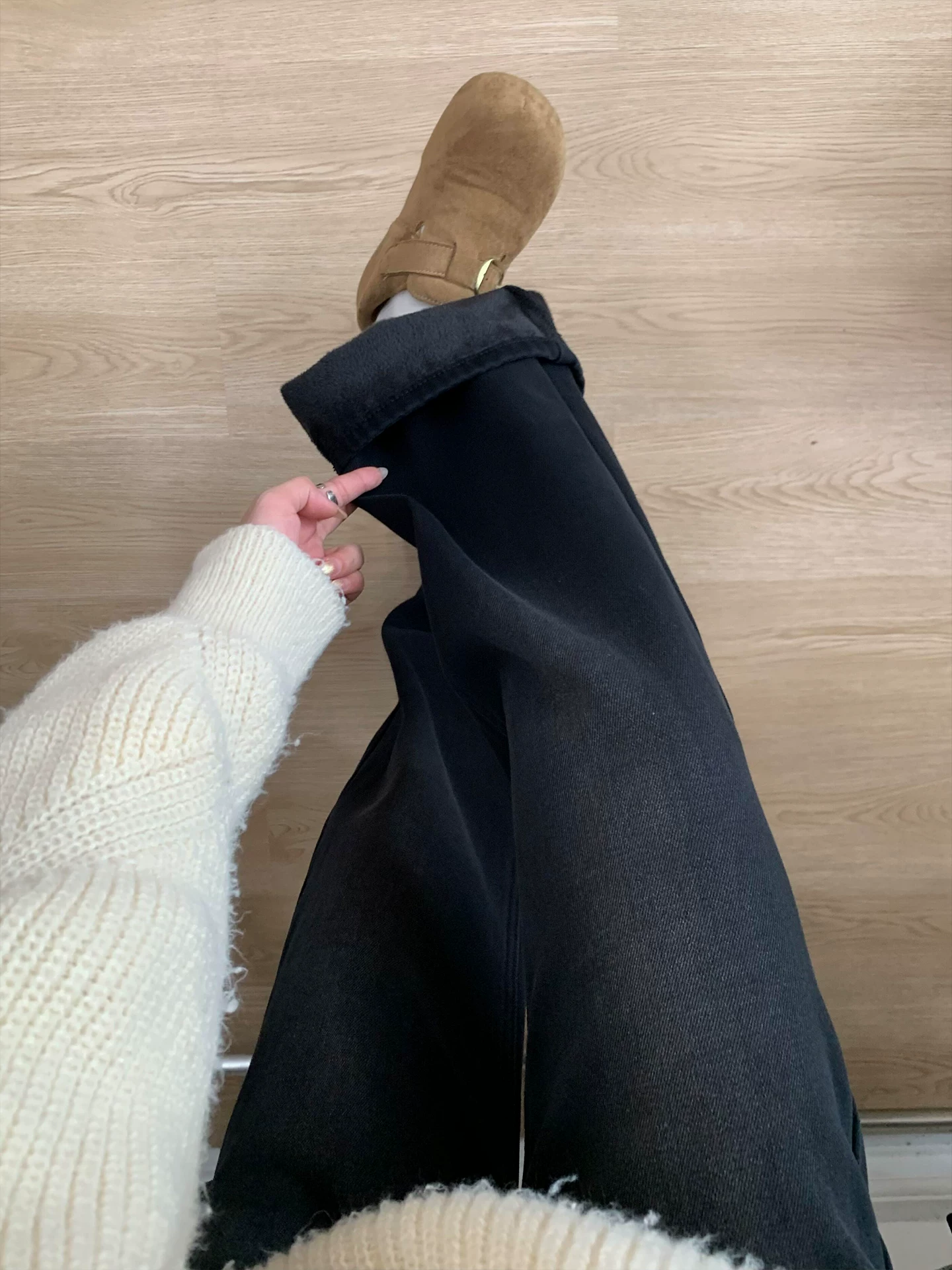 Quần jean đen ống đứng dành cho nữ, mùa đông, cỡ lớn, lót lông cừu, dày dặn, cạp cao, co giãn, che hông, dáng quả lê, quần ống rộng