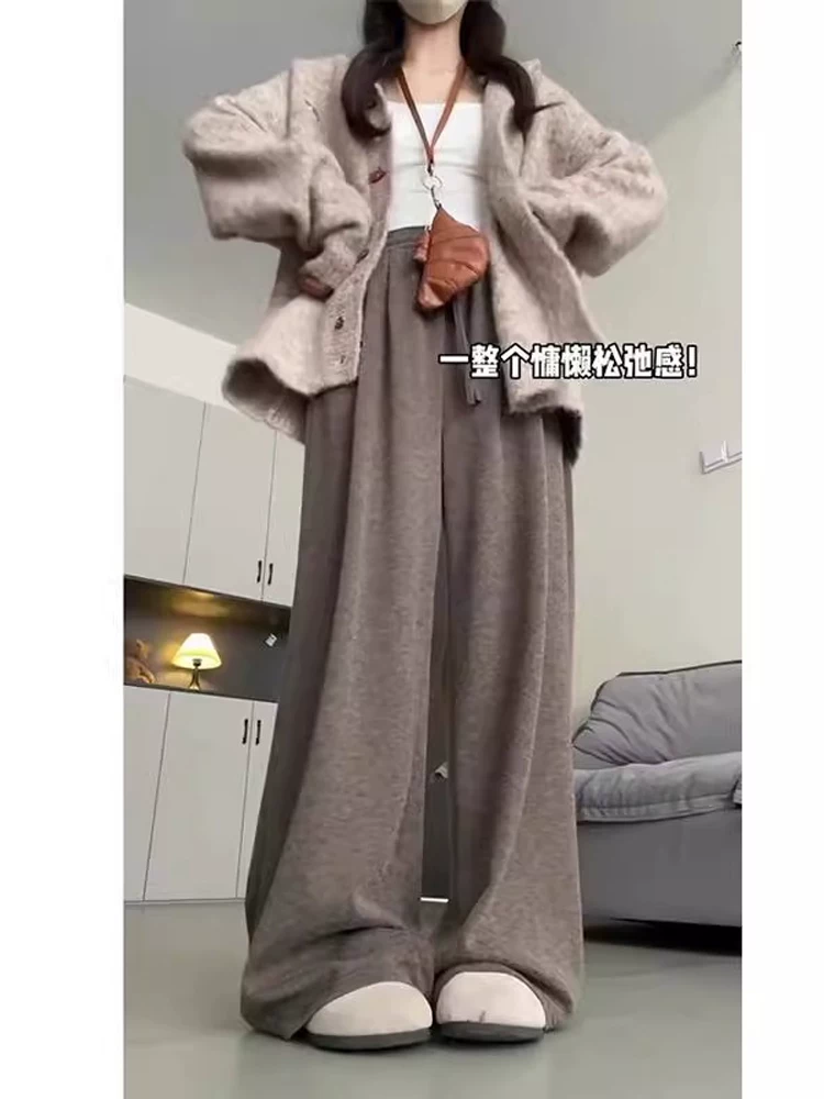 Quần gạo nếp màu nâu dành cho nữ, mùa thu đông, cỡ lớn, lót lông cừu, dày dặn, kiểu dáng lười biếng, lưng cao, dáng rộng, dáng rộng, quần ống rộng thông thường.