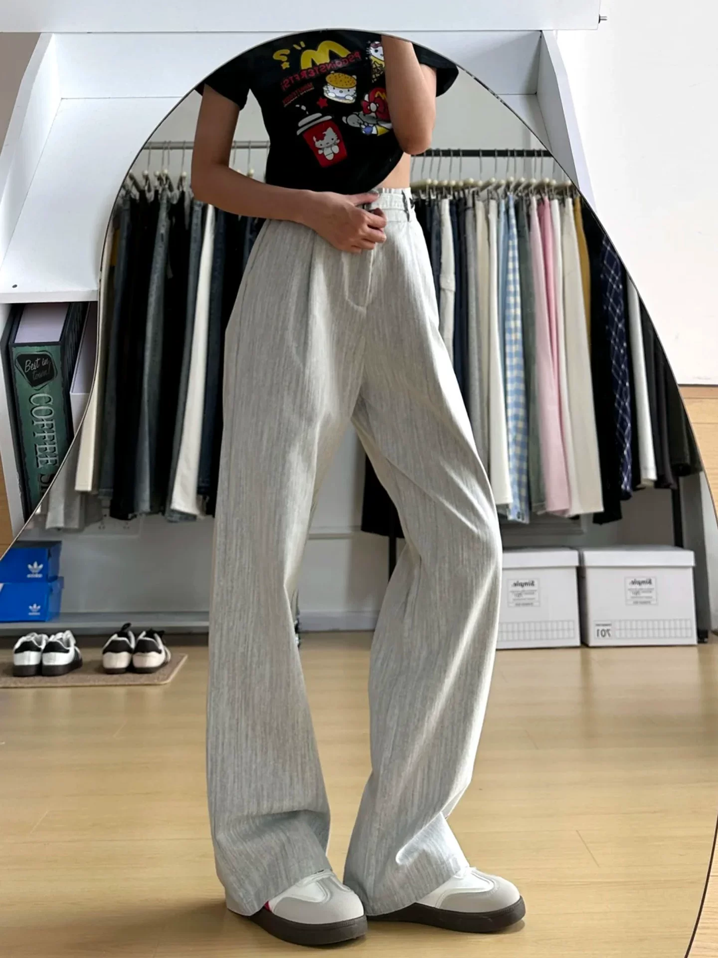 Quần âu nữ chất liệu tốt mùa hè 2025, size lớn, cạp cao, tôn dáng, kiểu dáng rộng, chất liệu mềm mại, thoải mái.