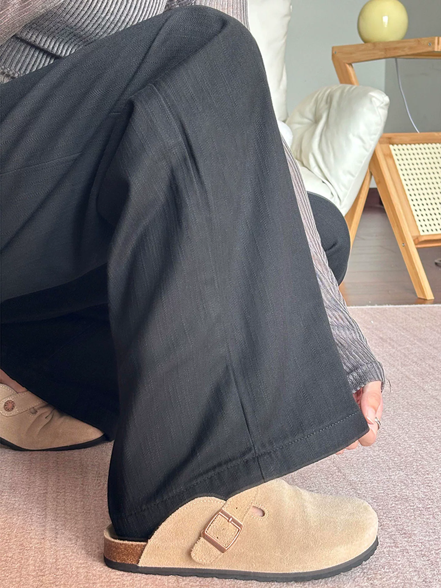 Quần jean ống rộng màu đen dành cho nữ, phong cách mùa thu mới, cỡ lớn, lưng cao, dáng rộng, giảm béo, dáng quả lê, quần dài đến sàn