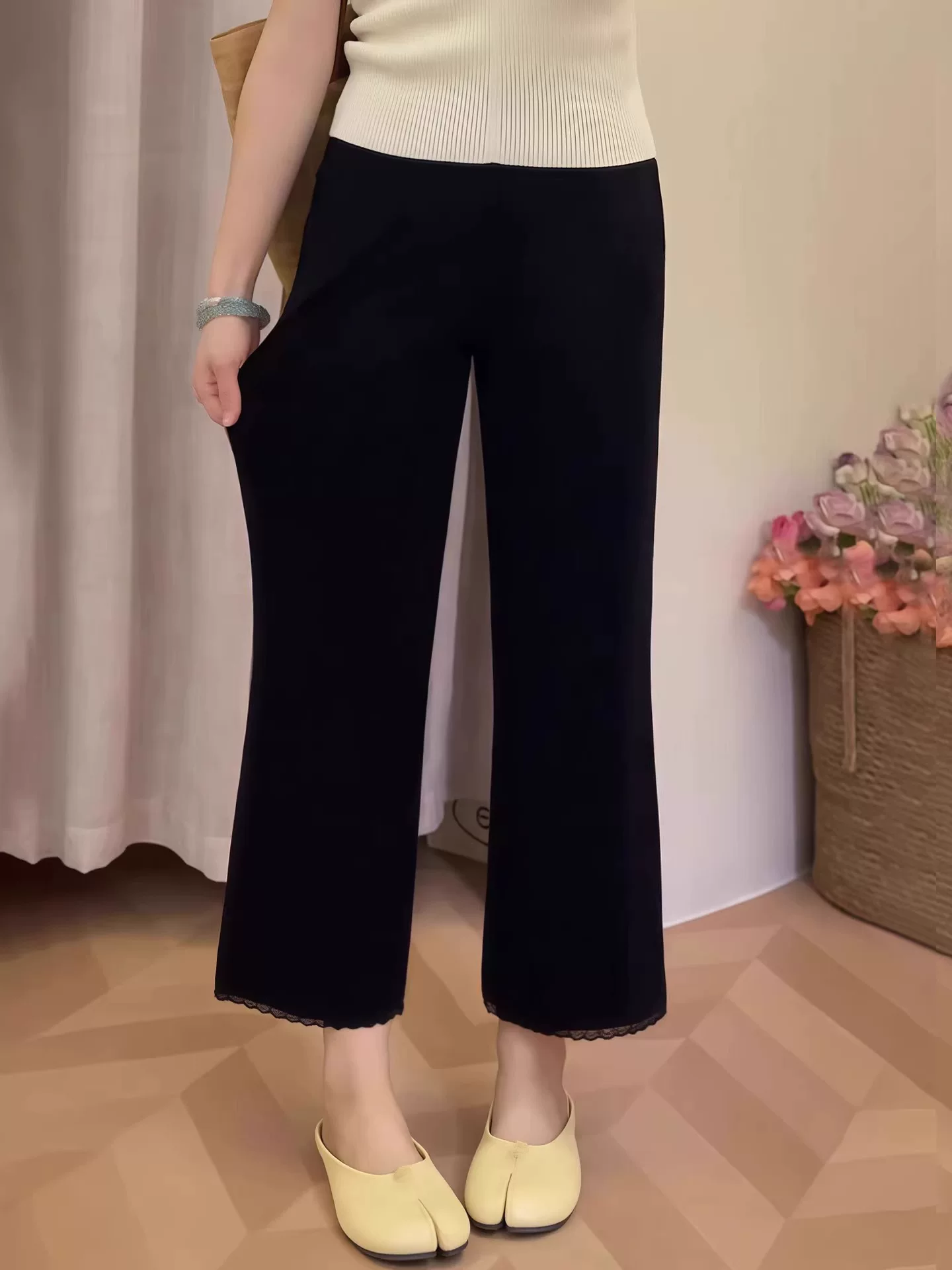 Quần ống loe viền ren dành cho nữ, kiểu dáng mỏng mùa hè, cỡ lớn, lưng cao, dáng suôn, tôn dáng, dài chín phần, quần ống chuông bằng vải lụa băng.