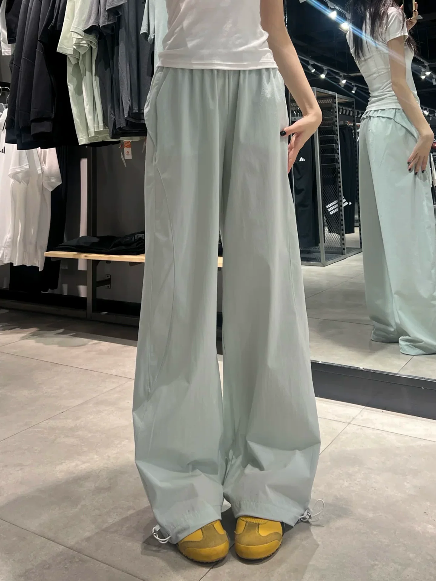 Quần cargo màu xanh dành cho nữ mùa hè 2025, chất liệu mỏng, size lớn, plus size, cạp cao, dáng rộng, tôn dáng, thẳng, phong cách thường ngày, thể thao, quần ống rộng