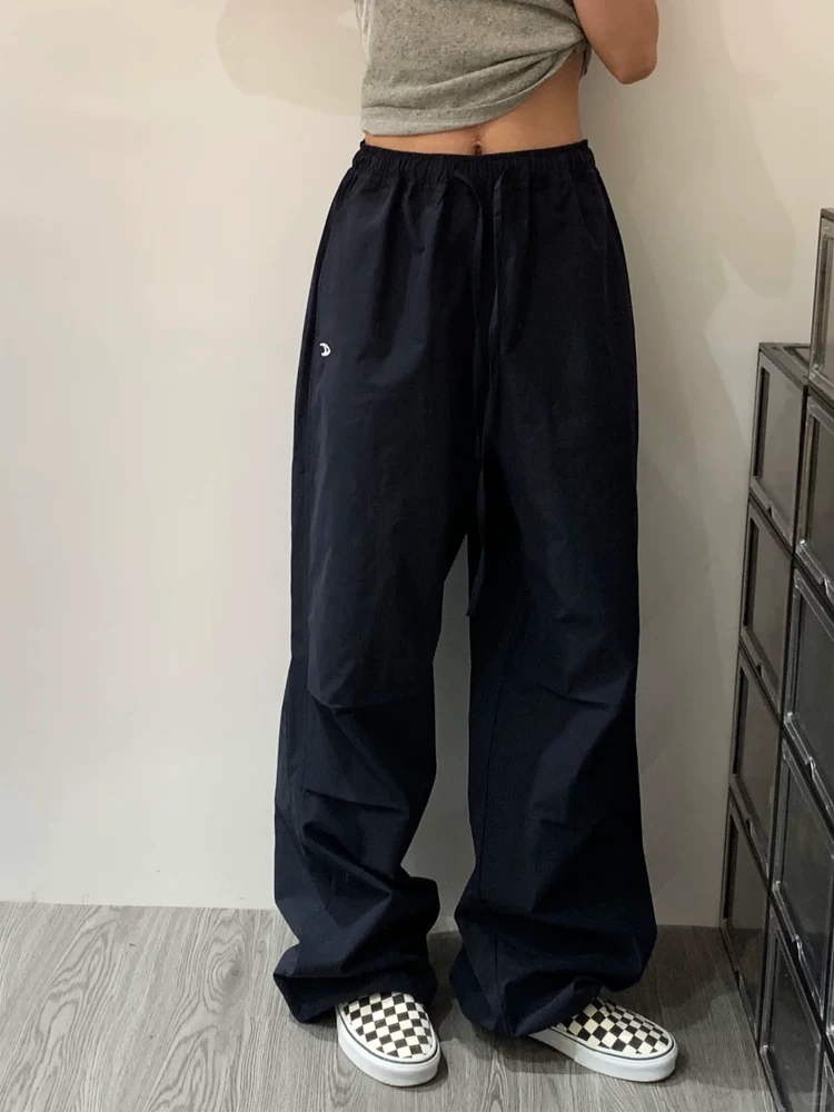 Quần cargo nữ kiểu Mỹ, xuân 2025, size lớn, cạp cao, dáng rộng, tôn dáng, dành cho người có thân hình quả lê, quần ống rộng