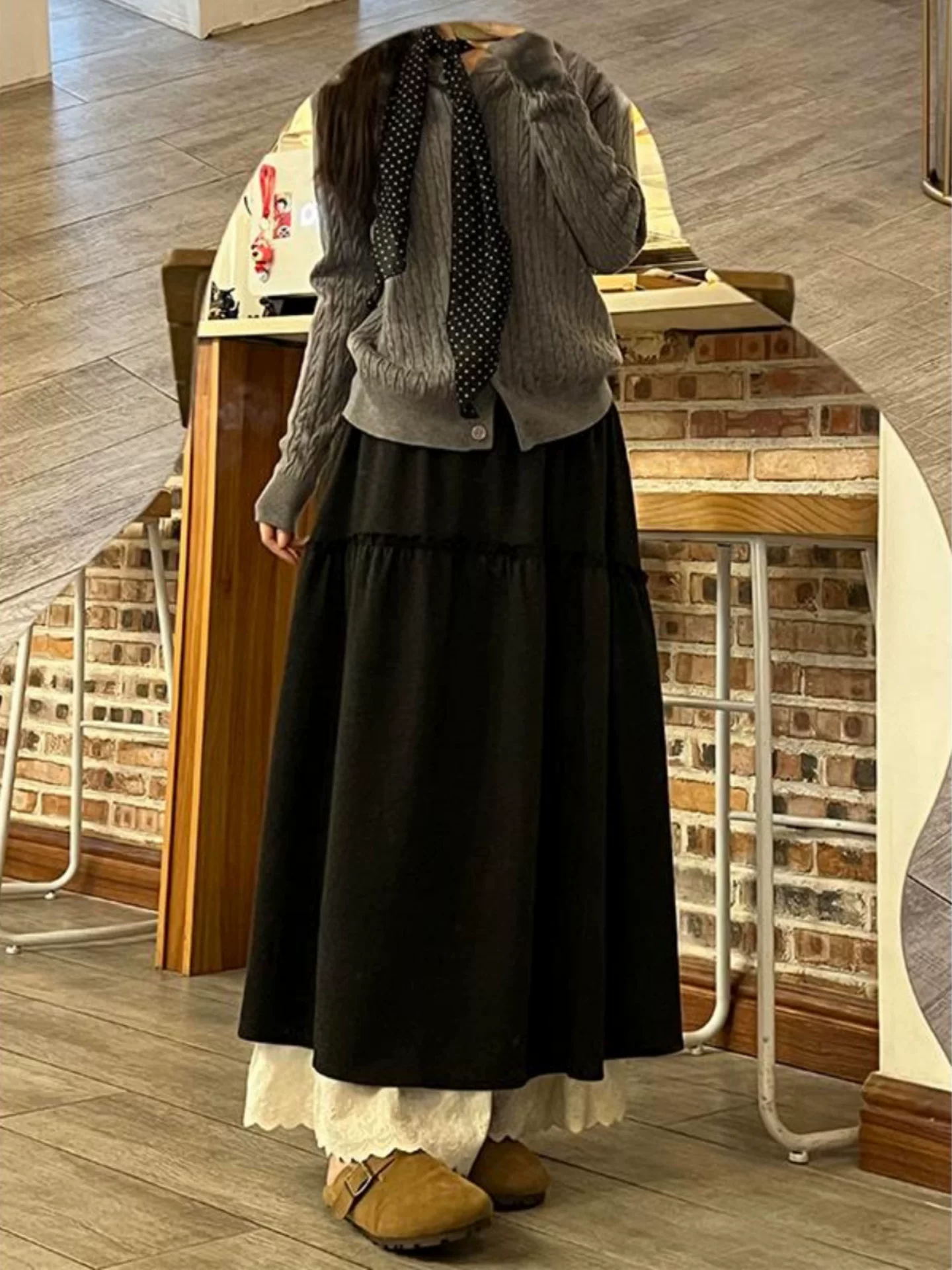 Váy chắp vá viền ren màu đen dành cho nữ, mùa thu đông, cỡ lớn, lưng cao, thon gọn, váy dài xếp tầng chữ A xếp tầng.