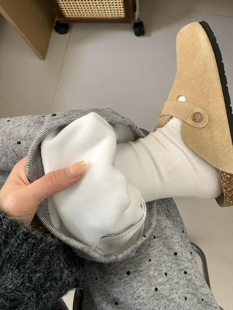 Quần thường ngày chấm bi màu xám dành cho nữ, phong cách đầu thu, cỡ lớn, lưng cao, dáng suôn, quần ống rộng mềm mại và thoải mái.