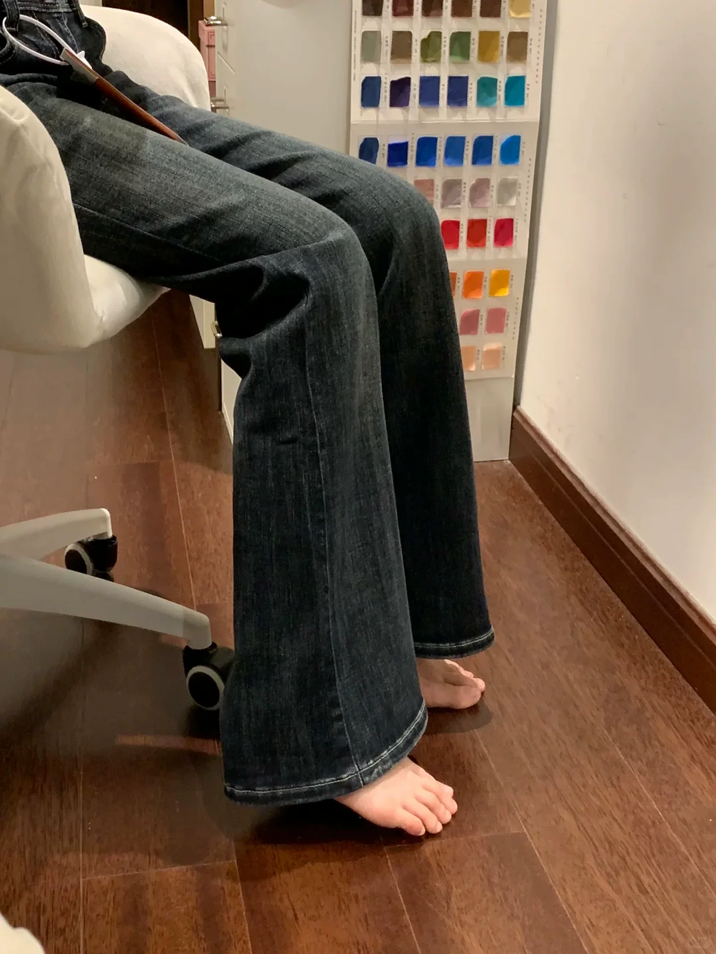 Quần jean ống loe dày lót lông màu xanh xám dành cho nữ, mùa thu đông, cỡ lớn, lưng cao, giảm béo, dáng quả lê, quần ống chuông