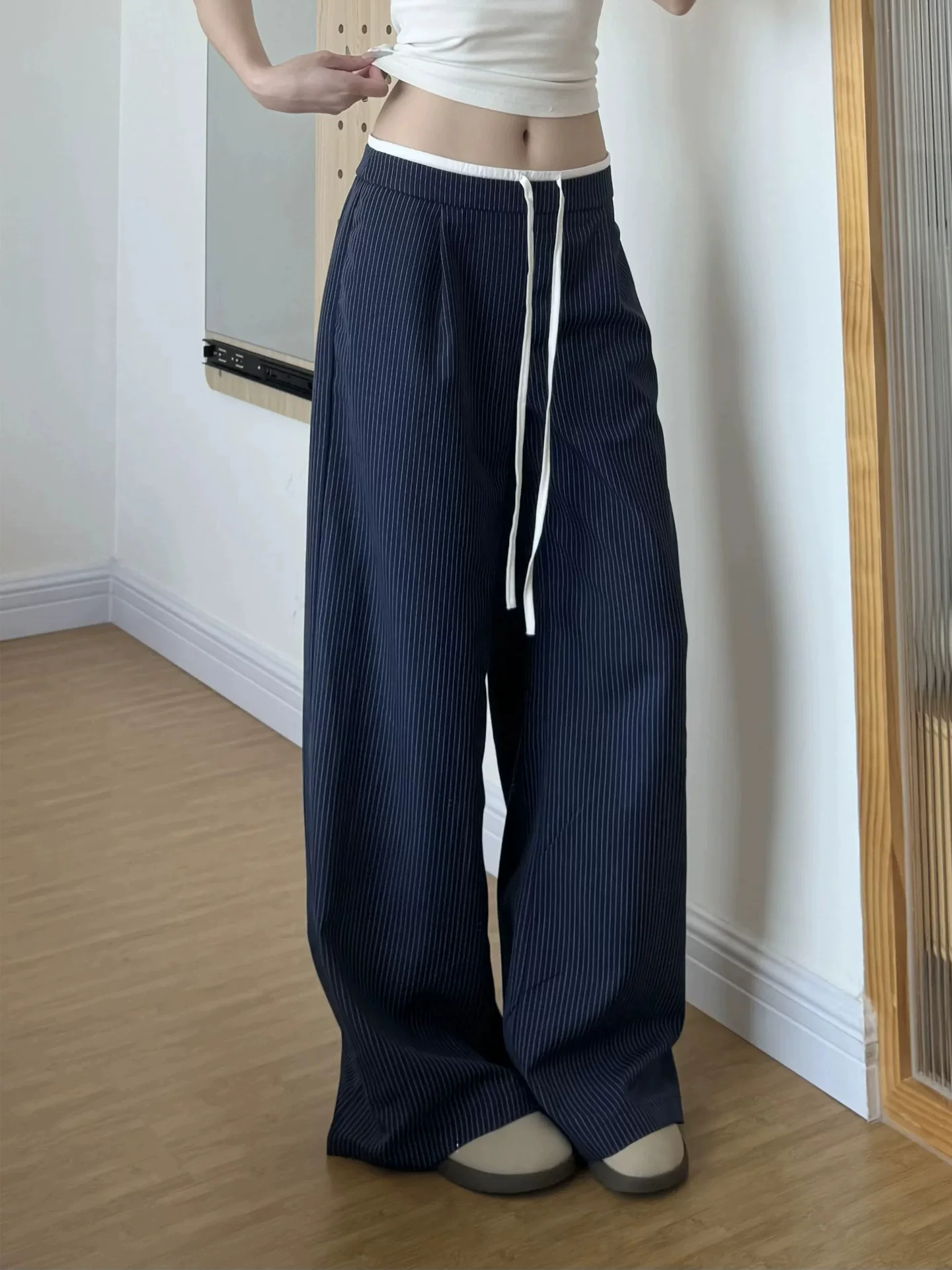 Quần ống rộng thường ngày có họa tiết sọc dành cho nữ, cỡ lớn mùa hè, lười biếng và thoải mái, cạp cao, mềm mại, quần kiểu dáng thon gọn.