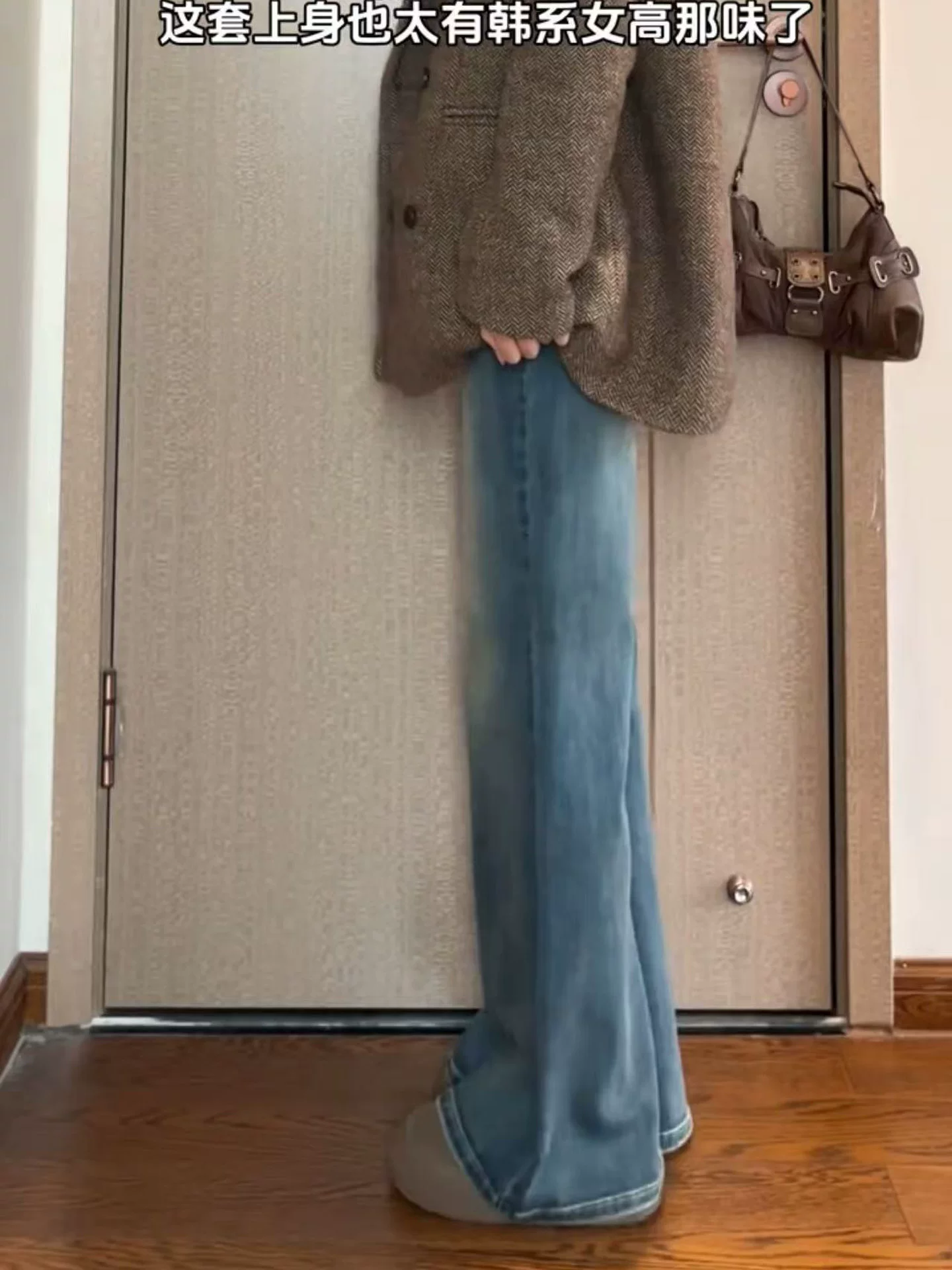 Quần jeans xanh vintage dáng loe nữ thu đông 2025, size lớn, cạp cao, tôn dáng, che hông, chất liệu co giãn, kiểu dáng bootcut