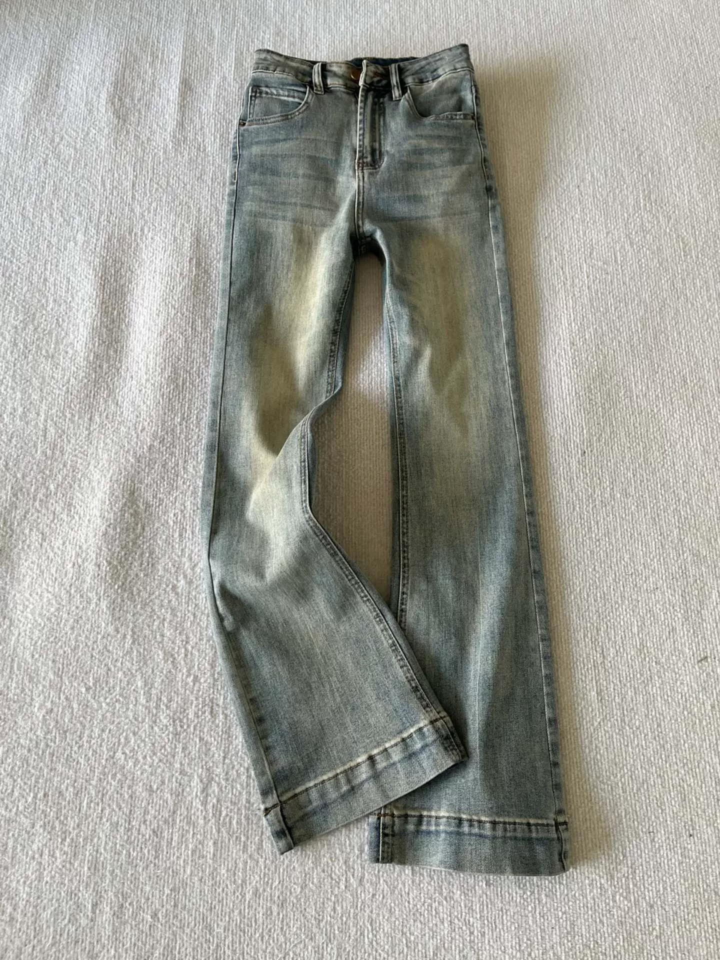 Quần jean ống loe cổ điển dành cho nữ, kiểu dáng thu mới, size lớn, cạp cao, co giãn, che hông, tôn dáng, quần bootcut nhỏ nhắn.