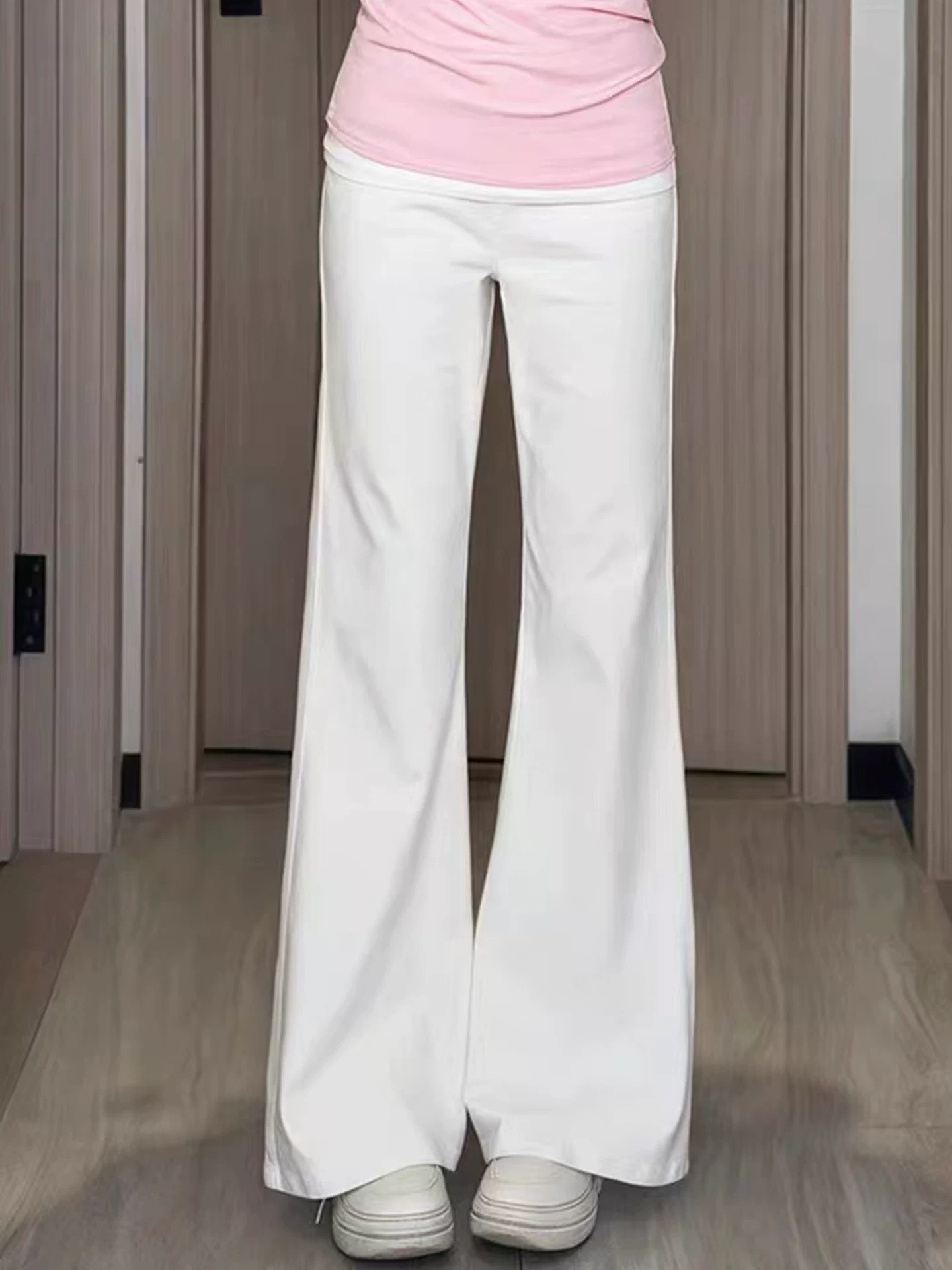 Quần jeans trắng xòe nữ, hè 2025, mỏng, size lớn, cạp cao, co giãn, che hông, dáng chuông tôn dáng