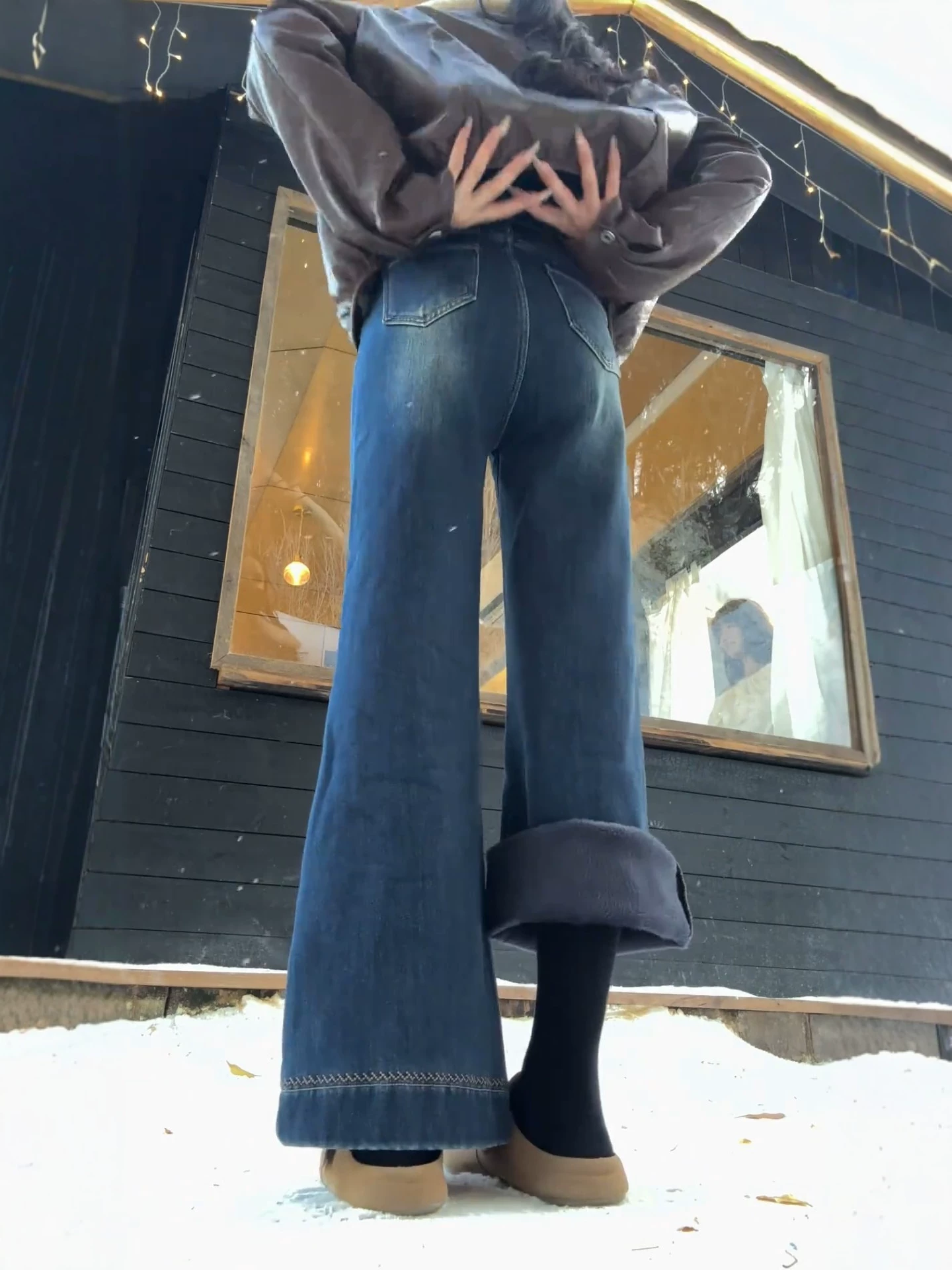 Quần jean bootcut màu xanh đậm cổ điển dành cho nữ mùa đông, cỡ lớn, lót lông cừu và dày dặn, cạp cao, quần ống loe thẳng giúp thon gọn