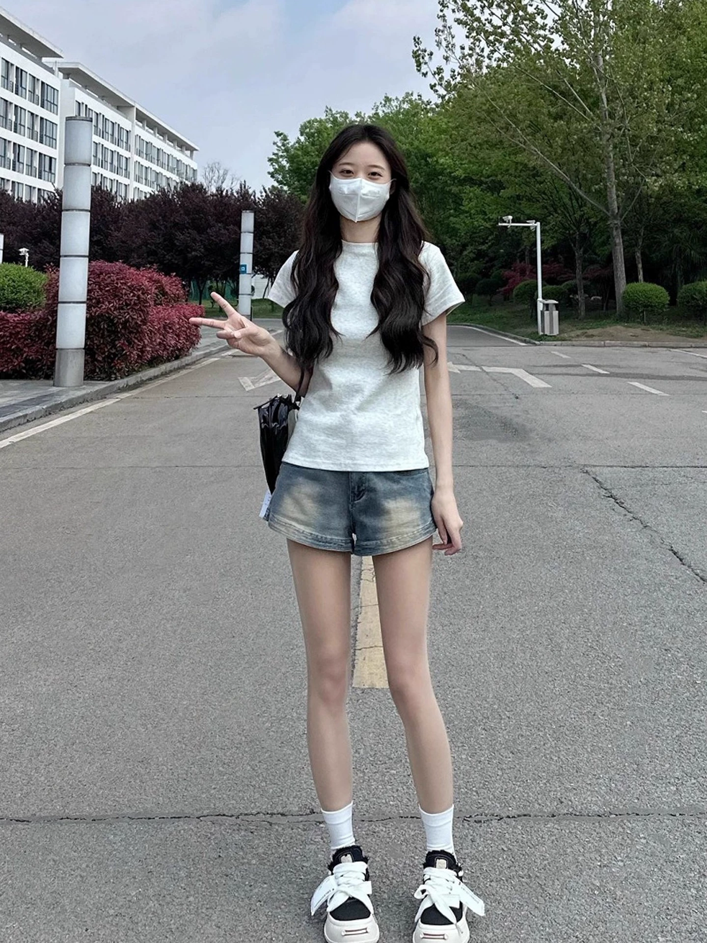 Quần short denim nữ hè 2025 kiểu mới size lớn lưng cao co giãn tôn dáng nhỏ nhắn hot girl dáng A quần short ngắn