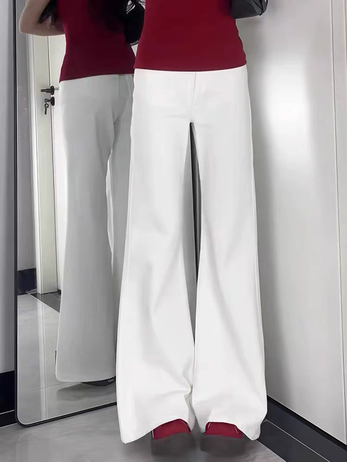 Quần jeans trắng xòe nữ, hè 2025, mỏng, size lớn, cạp cao, co giãn, che hông, dáng chuông tôn dáng